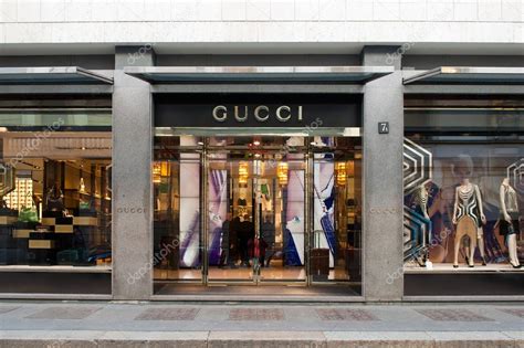 gucci milano montenapoleone foto|gucci in milan.